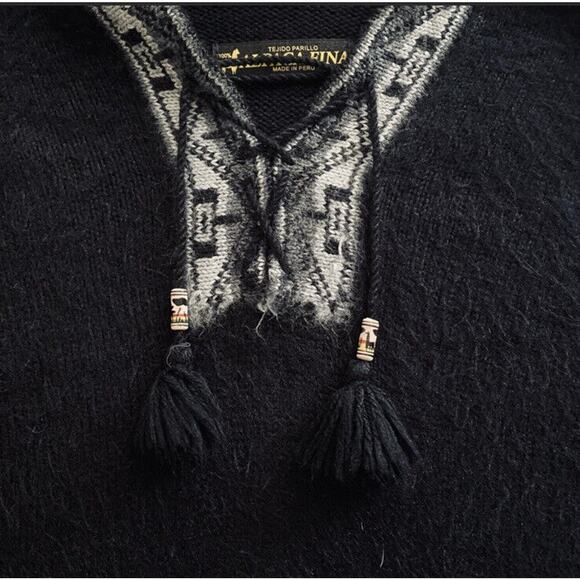 Alpaca Peruvian Black Sweater Hoodie Women’s Small Aztec Fringe Tassels Cozy - Picture 4 of 7